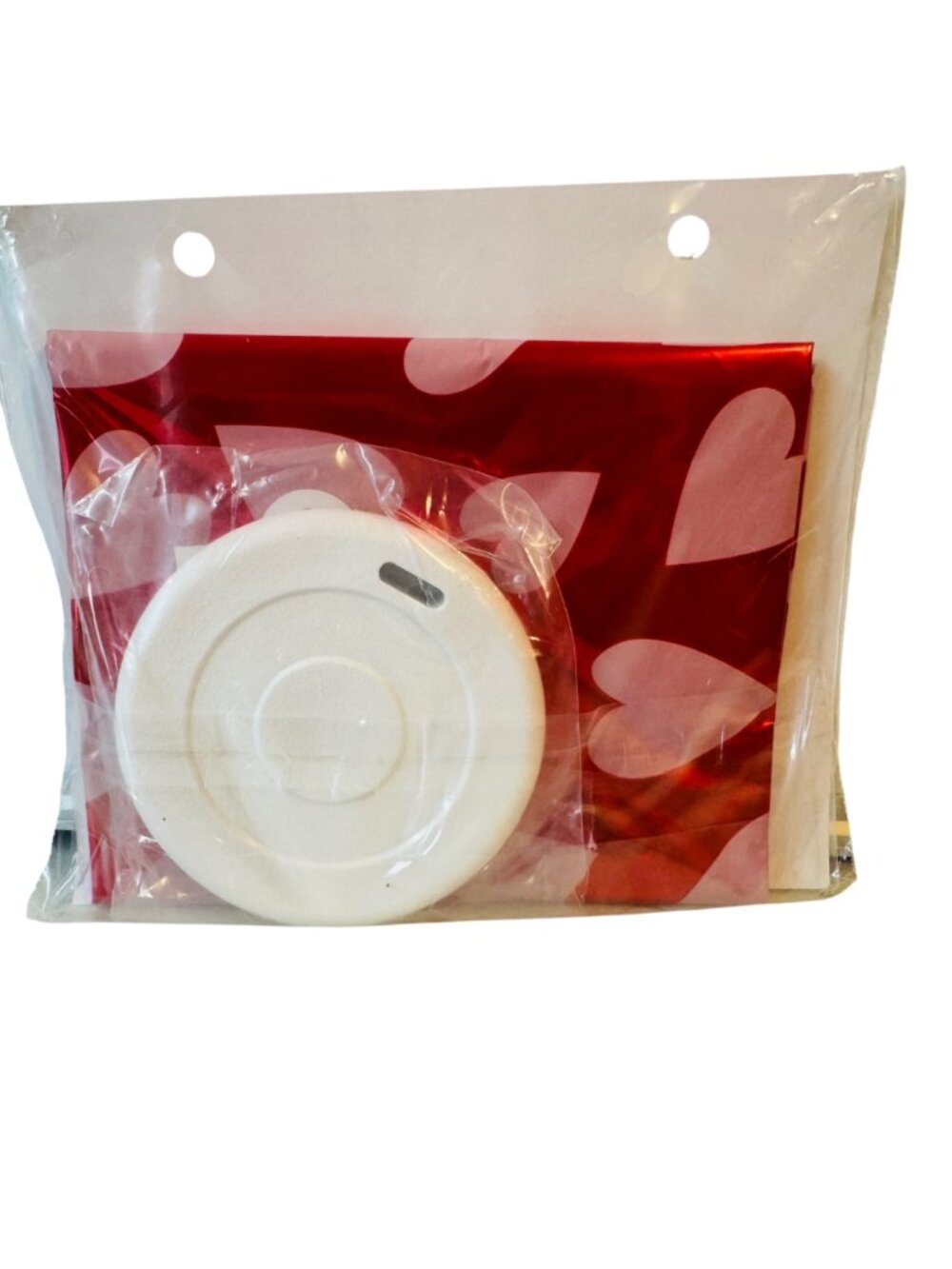 Balloon Bundle With Heart & Bear Designs Includes 5 Balloons & Weight - Picture 2 of 4